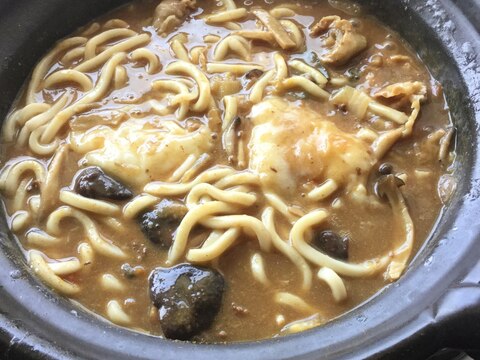 寄せ鍋の残りでお餅入りカレーうどん